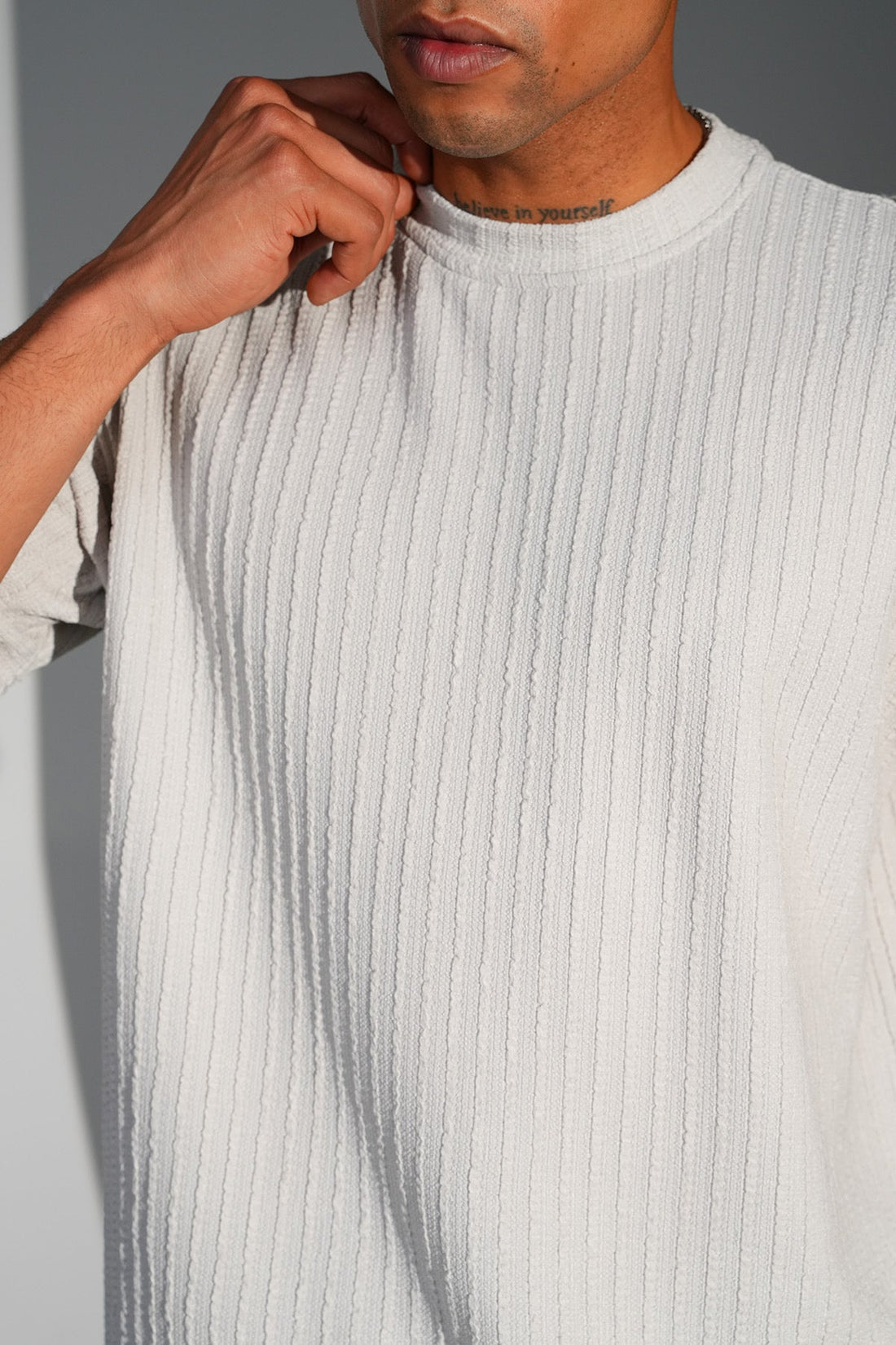 Pourquoi le minimalisme est devenu le vrai luxe du streetwear