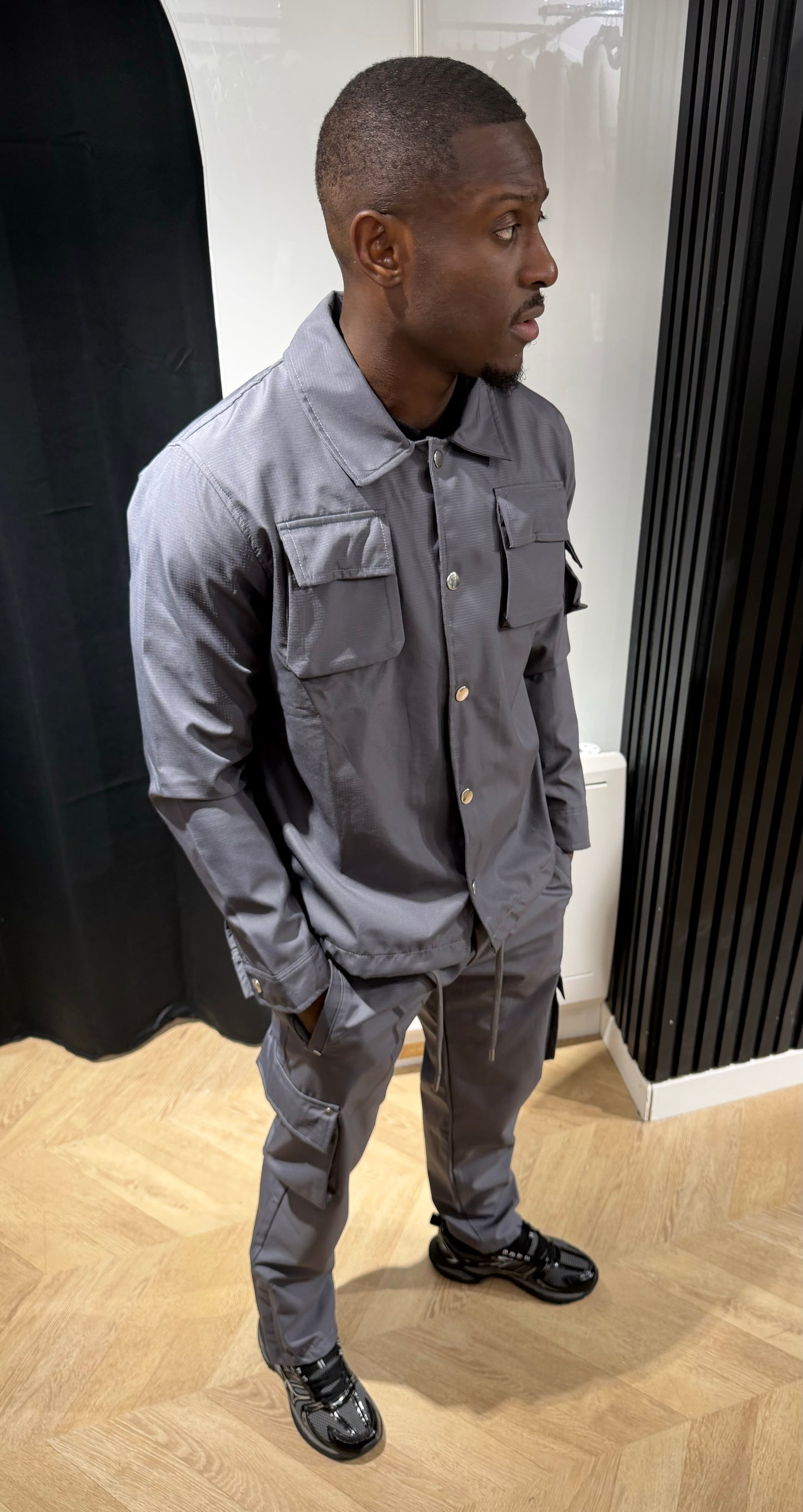 Ensemble cargo anthracite