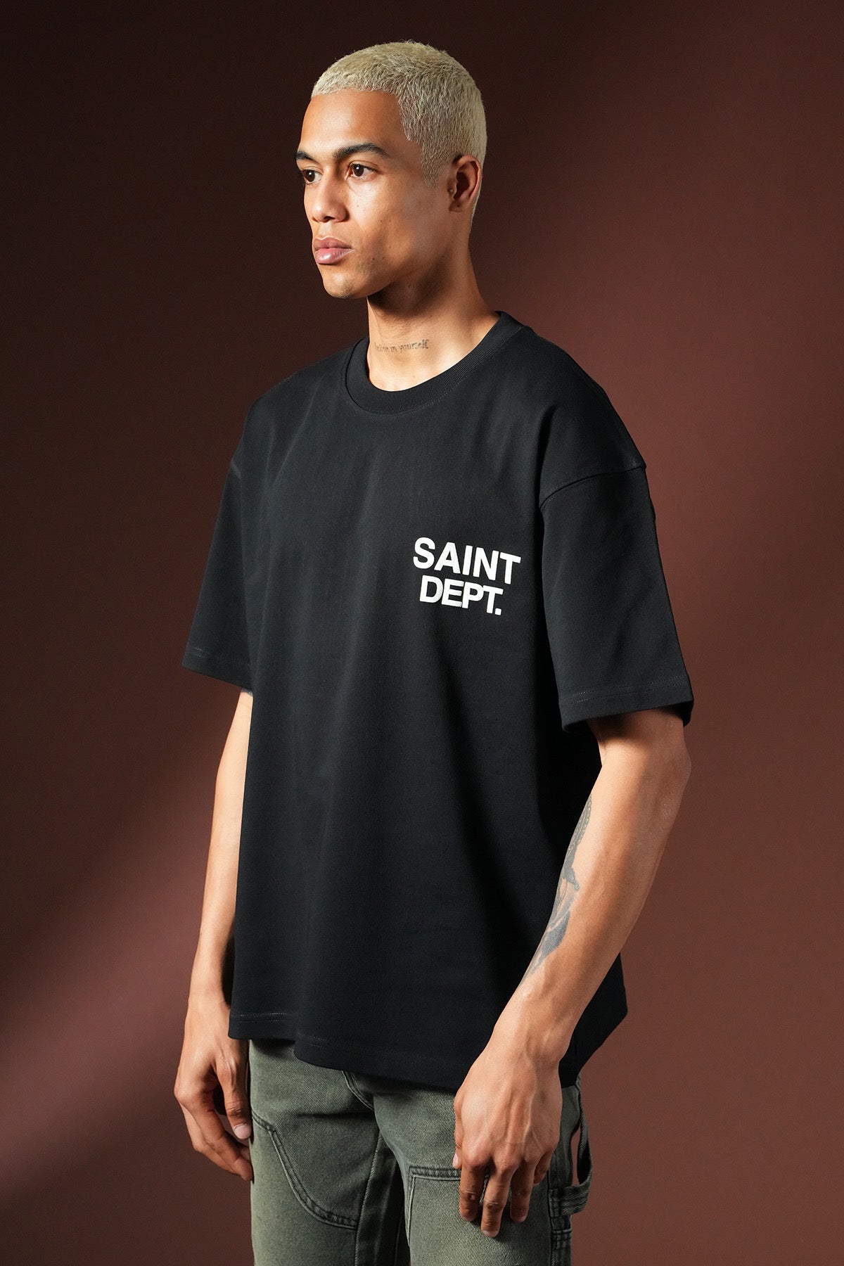 T-shirt Saint Dept.