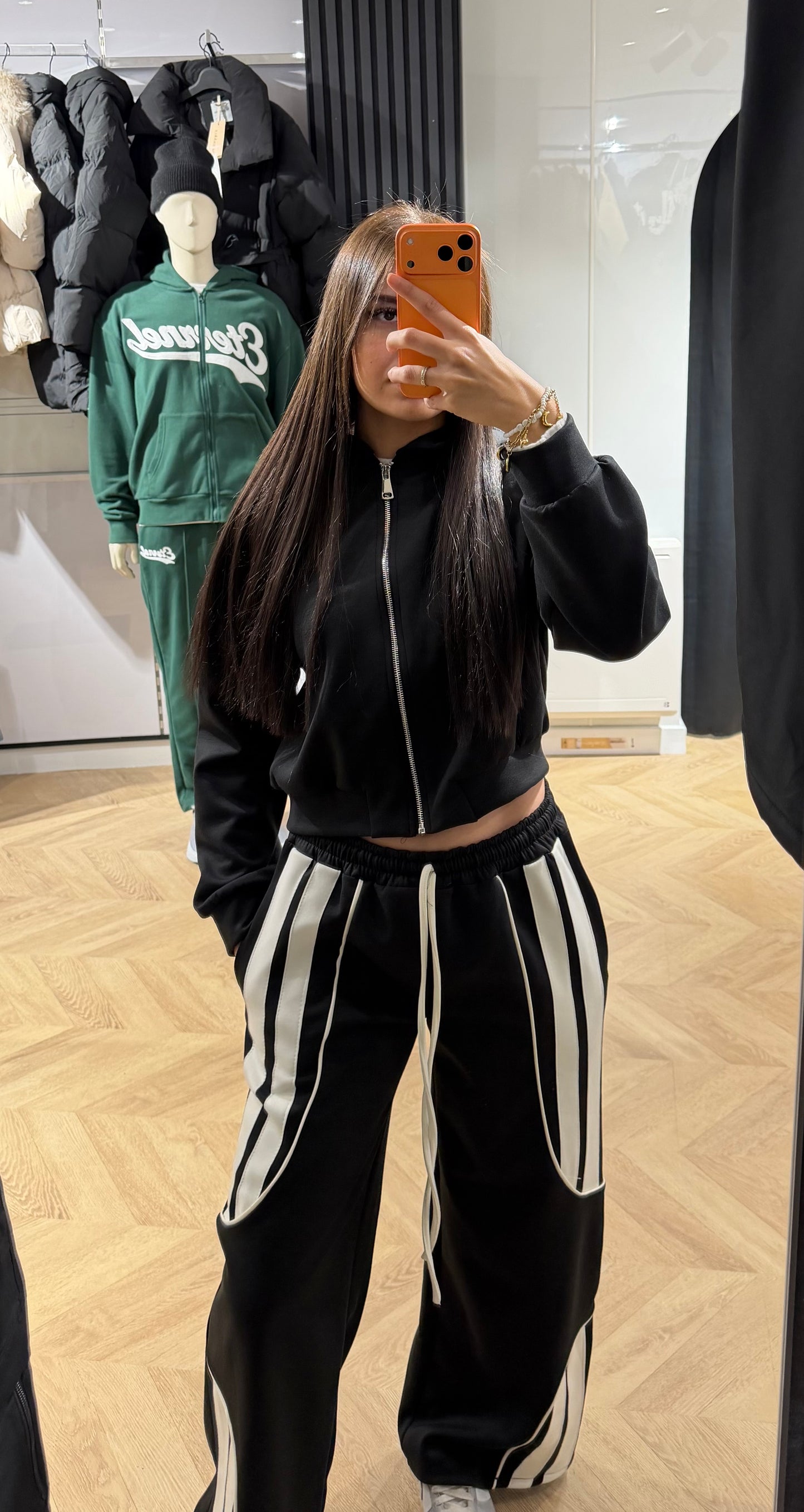 Ensemble noir rayure