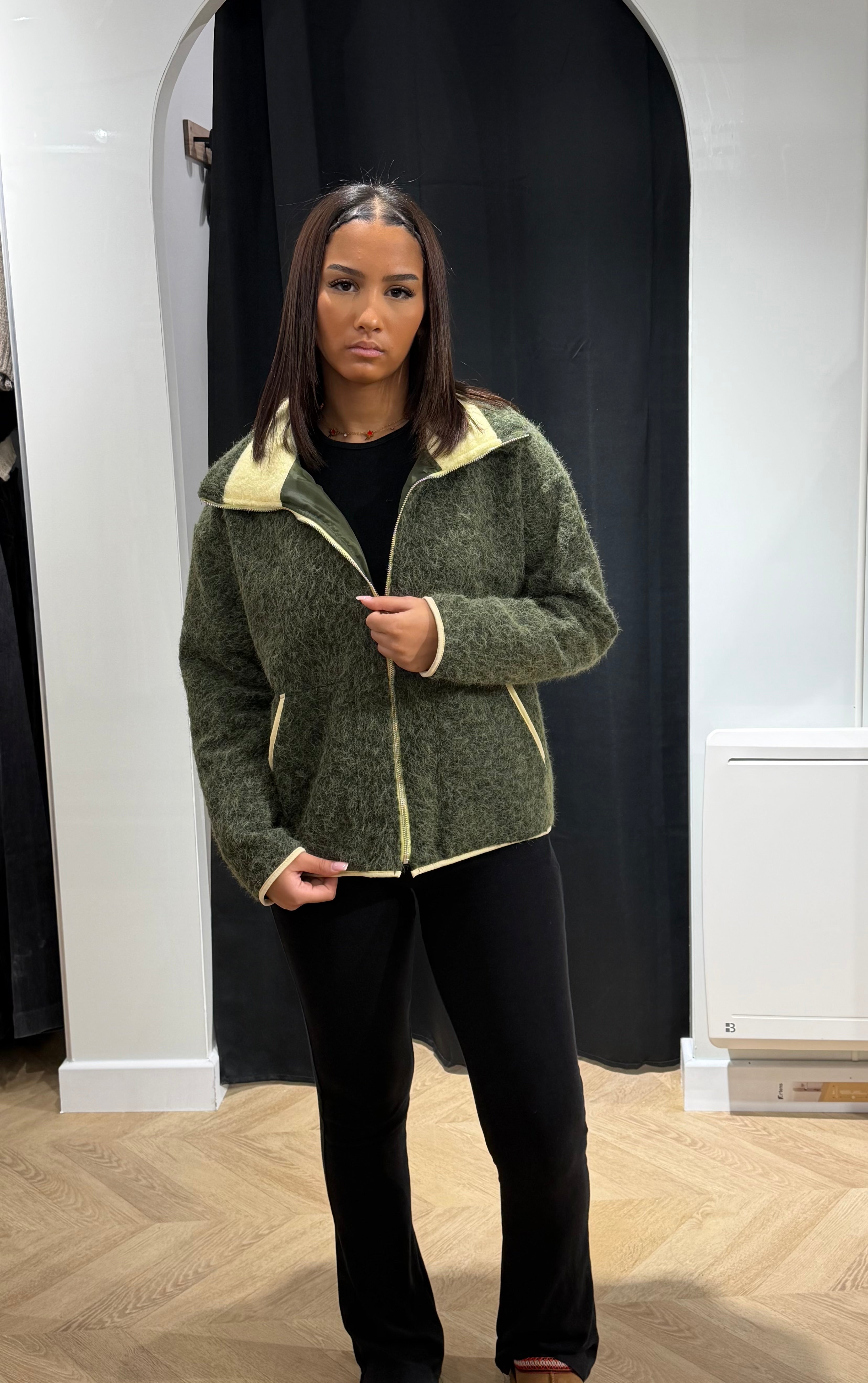 Selected Variant Image