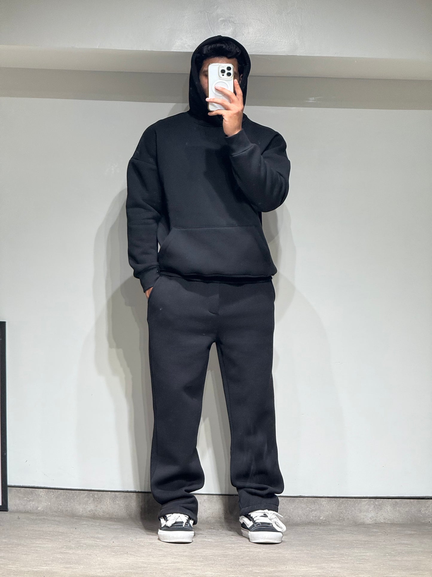 Ensemble simply noir