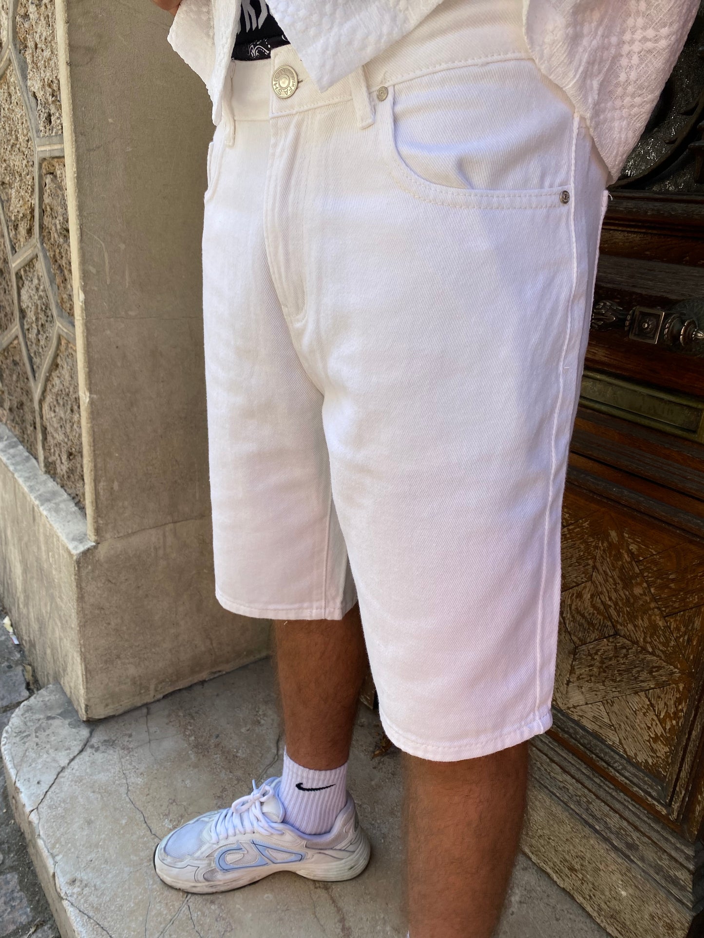 Short en jeans blanc