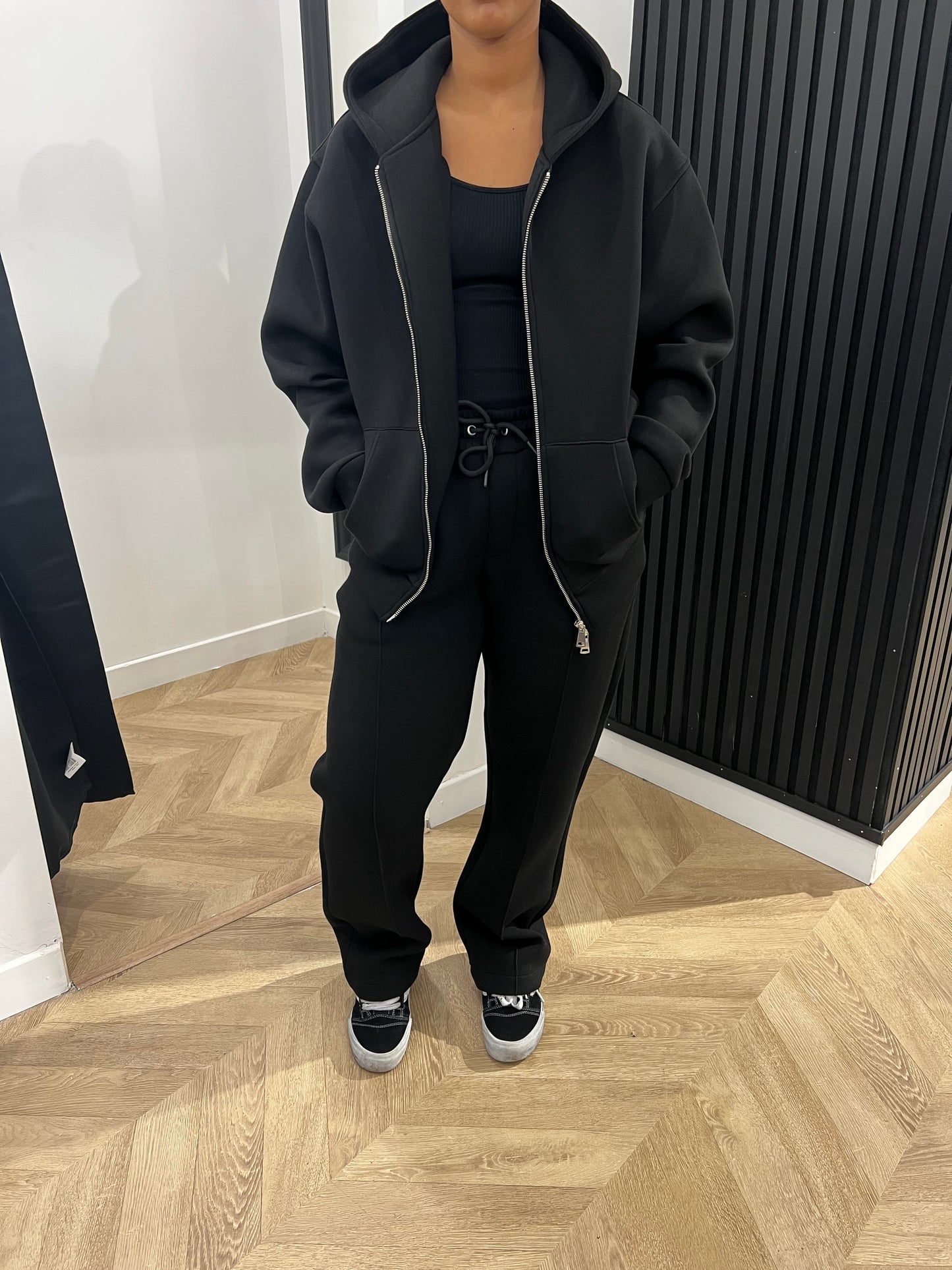 Ensemble London noir