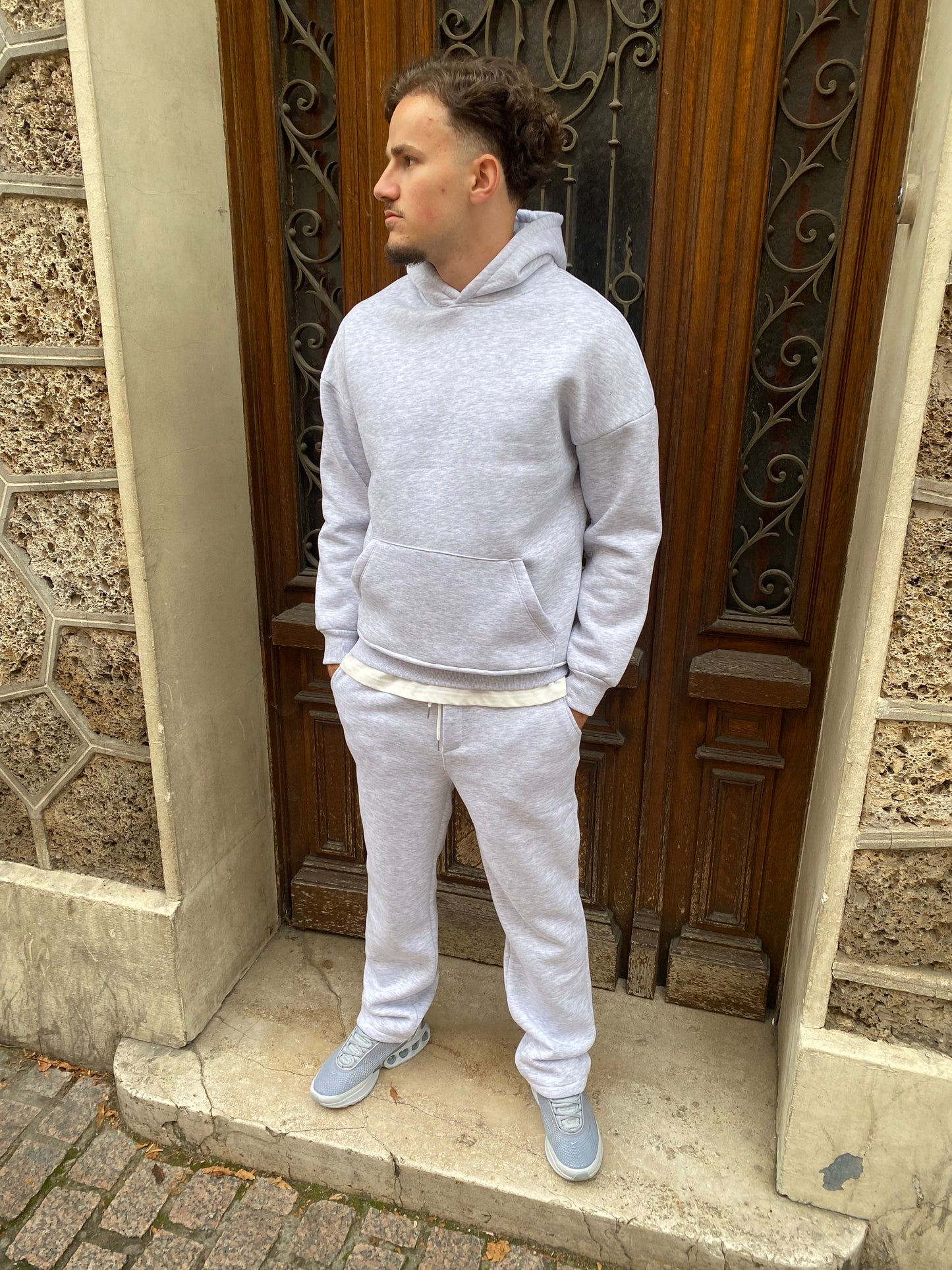 Ensemble simply gris