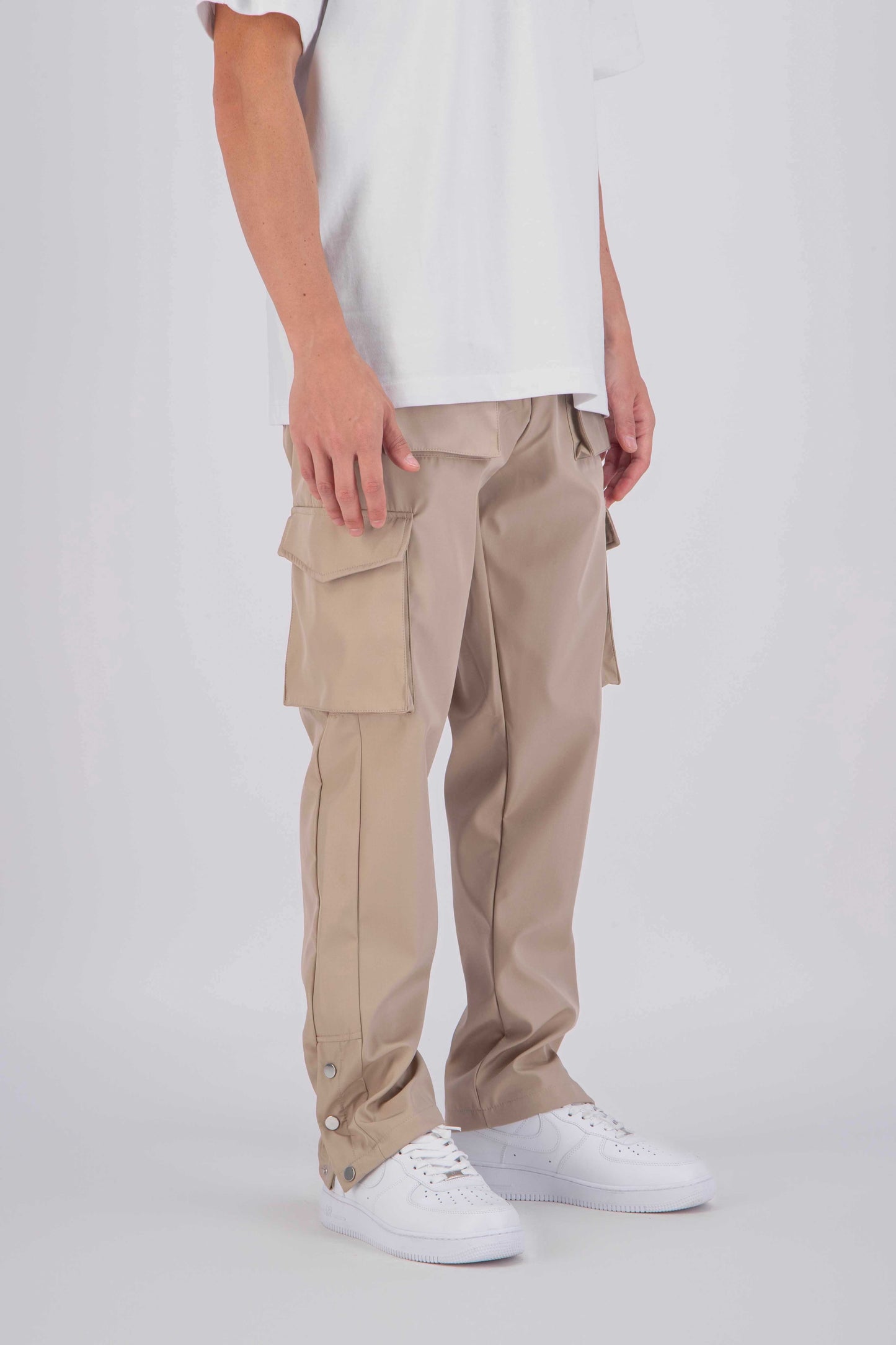 Cargo à bouton camel