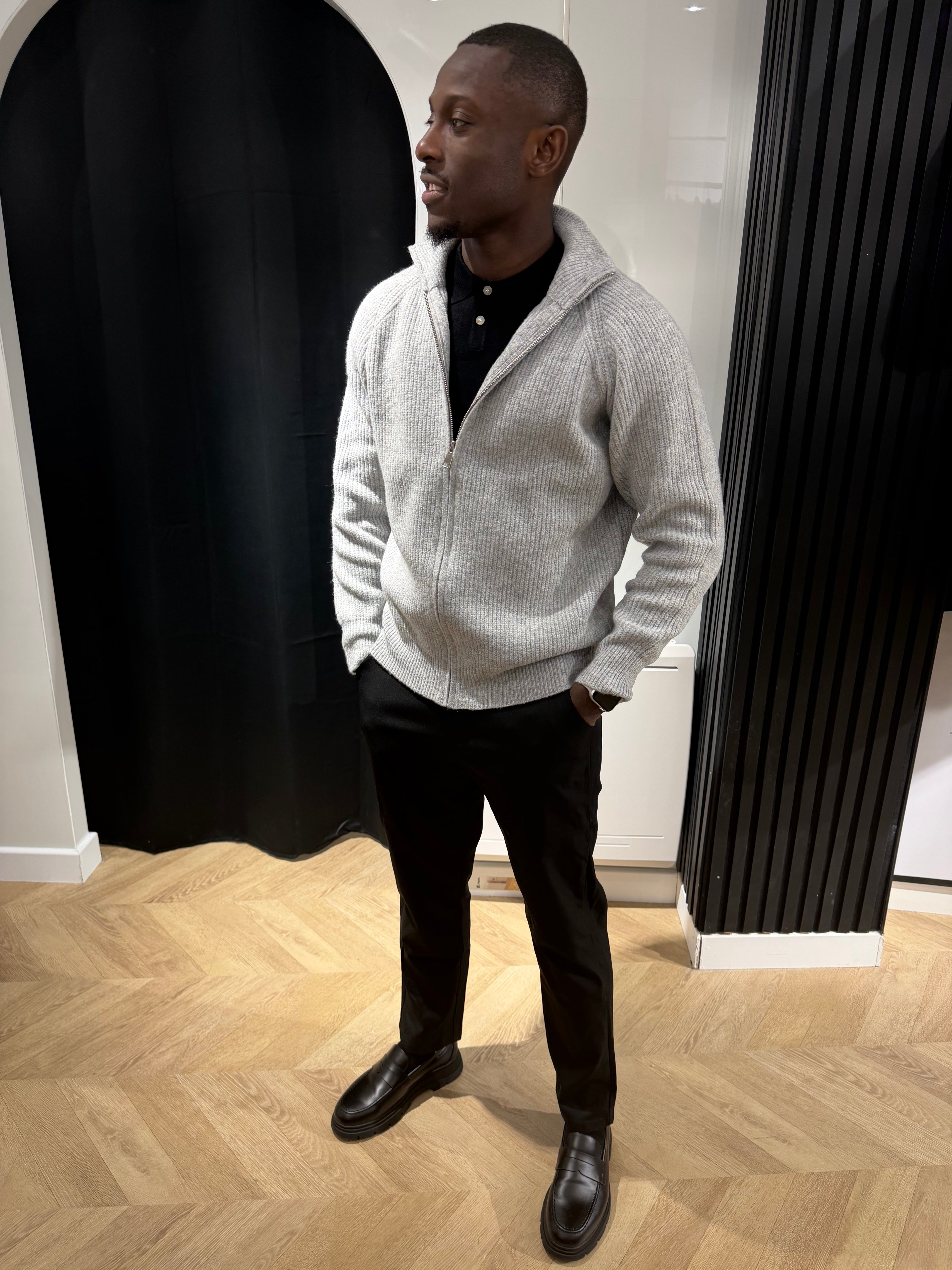 Selected Variant Image