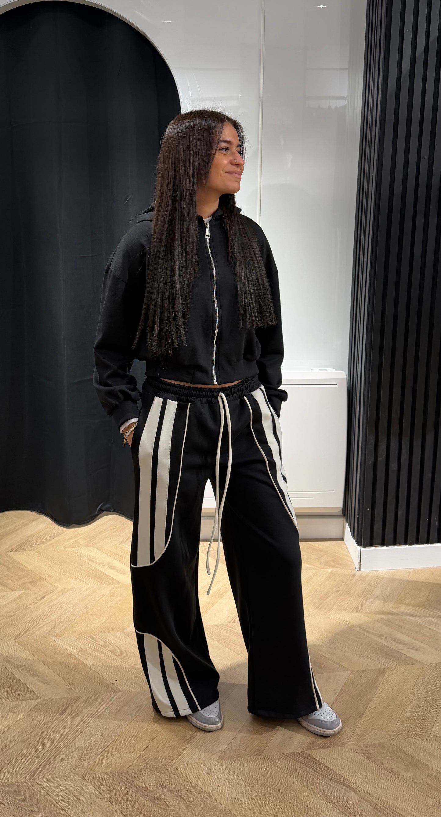 Ensemble noir rayure